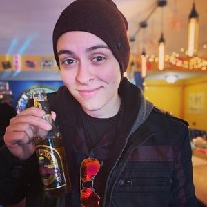 Meet your Posher, Alex